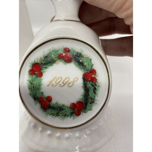 Disney Walt Disney 1998 Christmas Bell - Picture 6 of 10